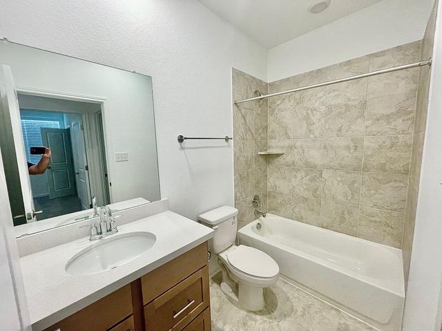 1018 Vanderscile RD, Hutto, TX 78634