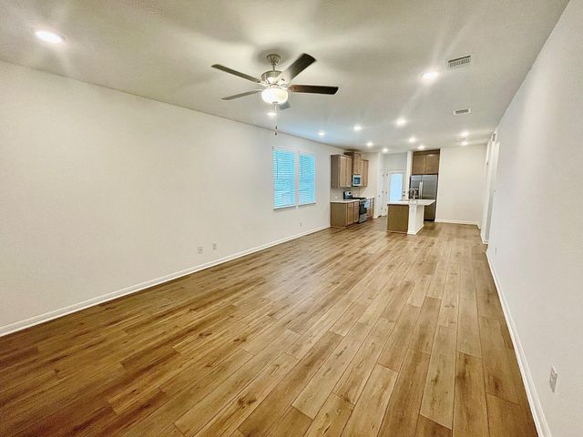 1018 Vanderscile RD, Hutto, TX 78634