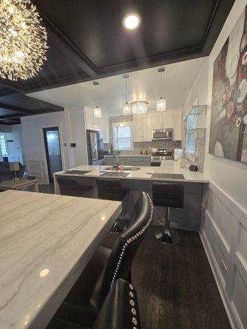 7959 S Michigan Avenue, Chicago, IL 60619