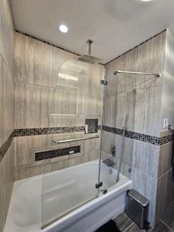 7959 S Michigan Avenue, Chicago, IL 60619