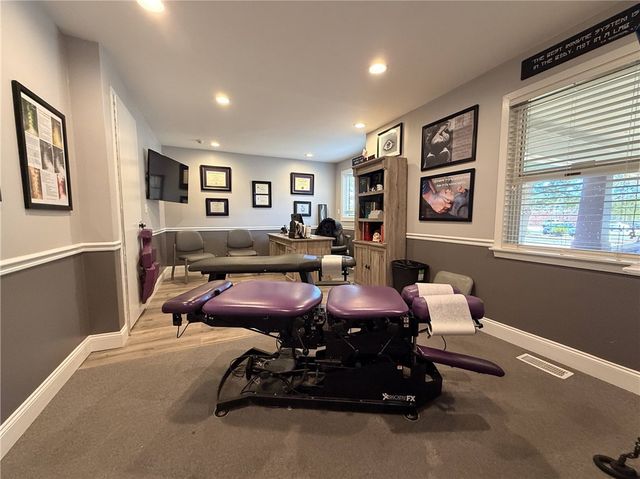 2797 post Road, Warwick, RI 02886