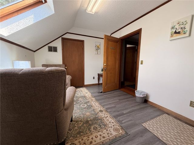 2797 post Road, Warwick, RI 02886