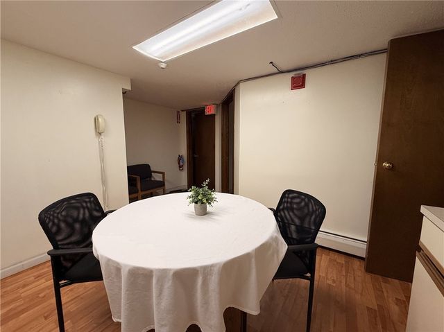 2797 post Road, Warwick, RI 02886