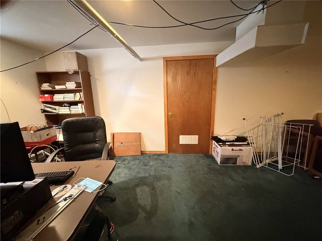 2797 post Road, Warwick, RI 02886
