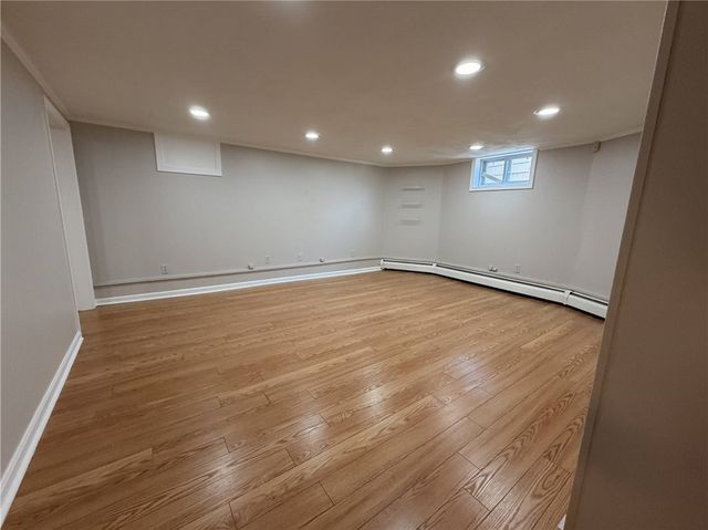 2797 post Road, Warwick, RI 02886