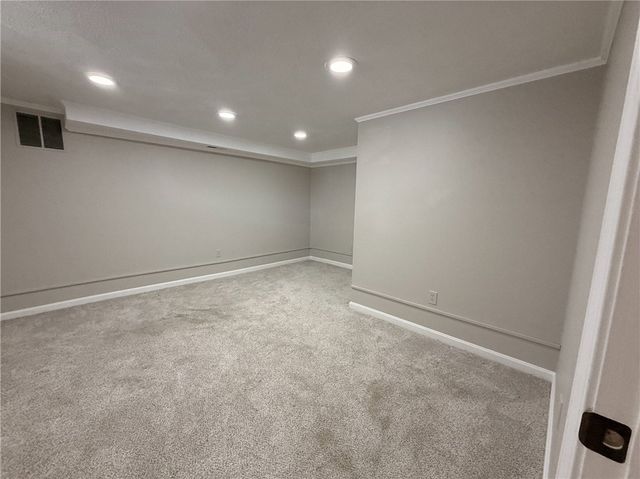 2797 post Road, Warwick, RI 02886