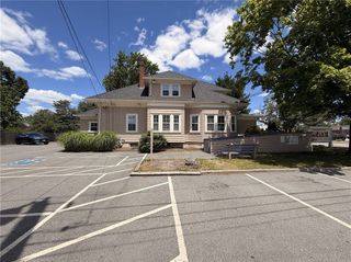 2797 post Road, Warwick, RI 02886