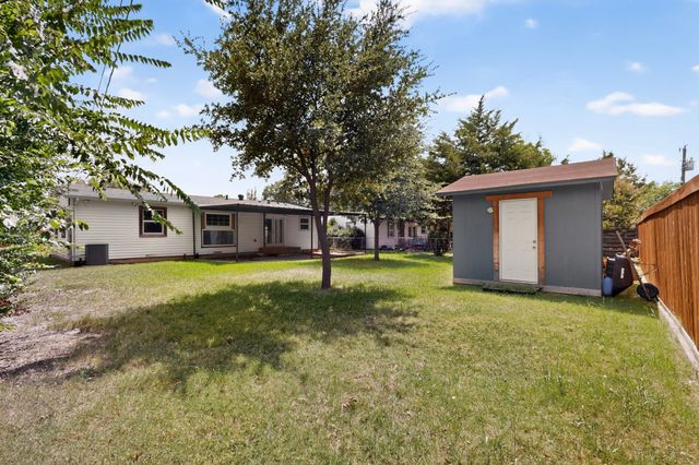 2539 Hearthstone Drive, Farmers Branch, TX 75234
