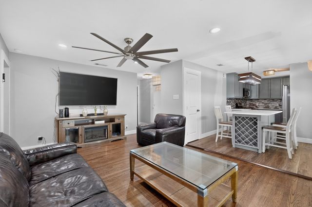 2539 Hearthstone Drive, Farmers Branch, TX 75234