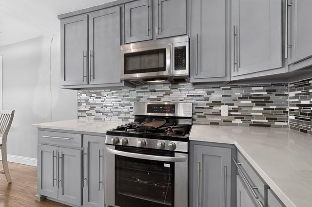 2539 Hearthstone Drive, Farmers Branch, TX 75234