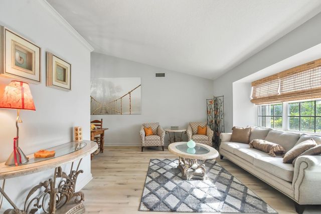 691 Foresteria Avenue, Wellington, FL 33414