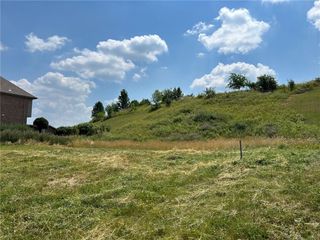 3016 Chestnut Ridge Dr, Jefferson Hills, PA 15025