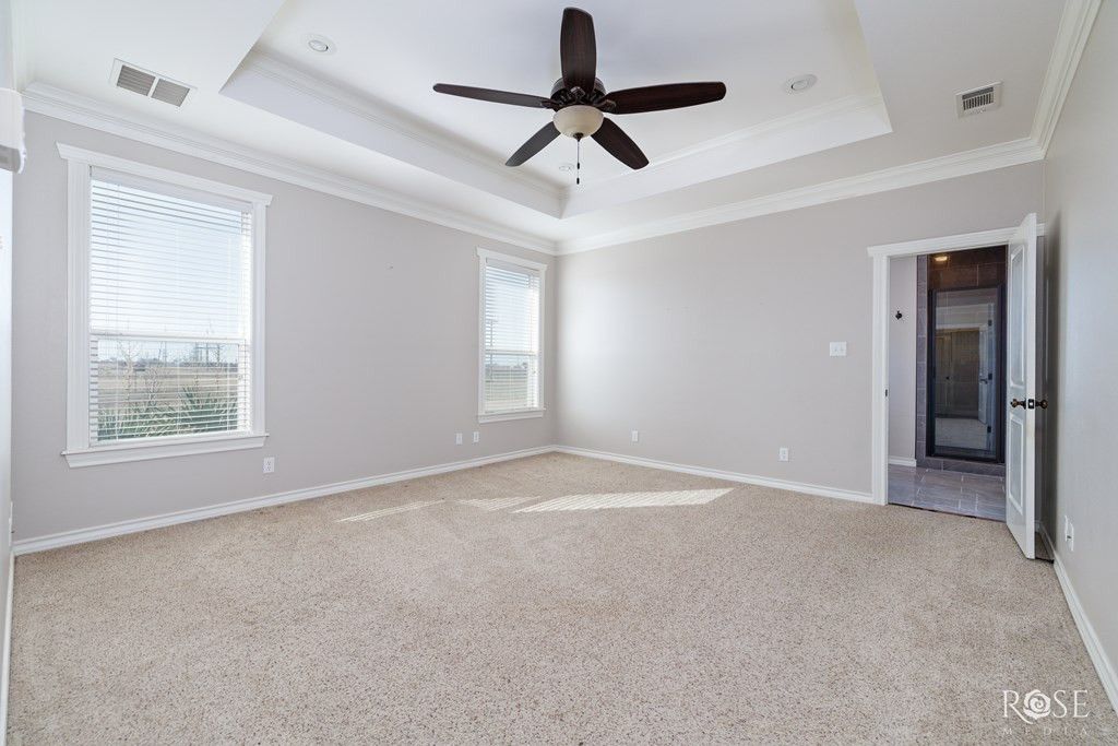 Image 17 of property listing at 705 W Ratliff Road, San Angelo, TX 76904