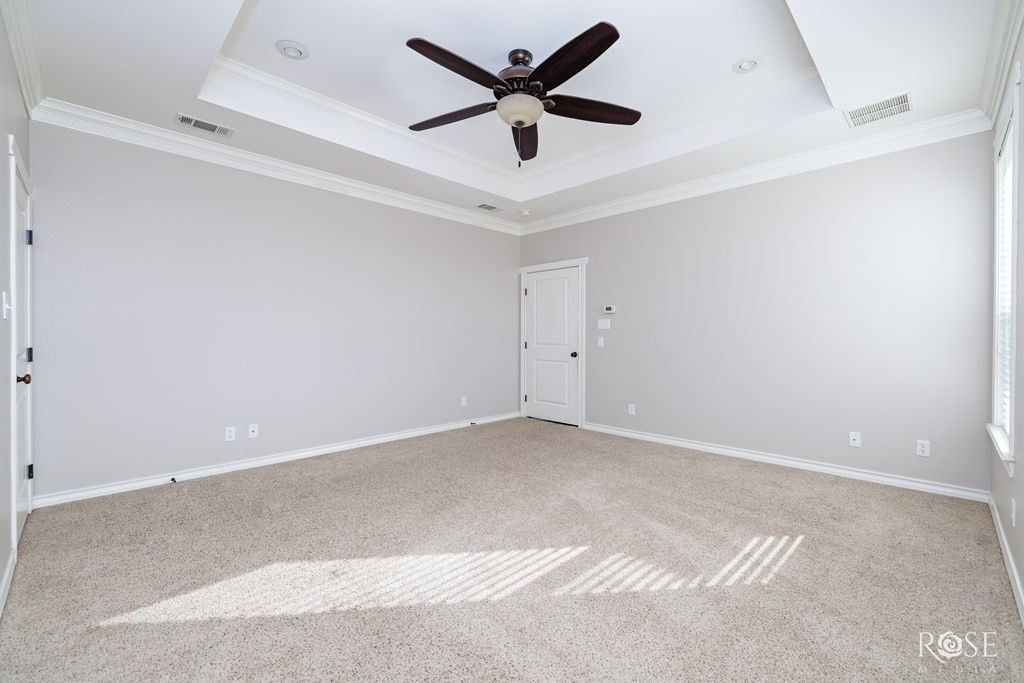Image 18 of property listing at 705 W Ratliff Road, San Angelo, TX 76904