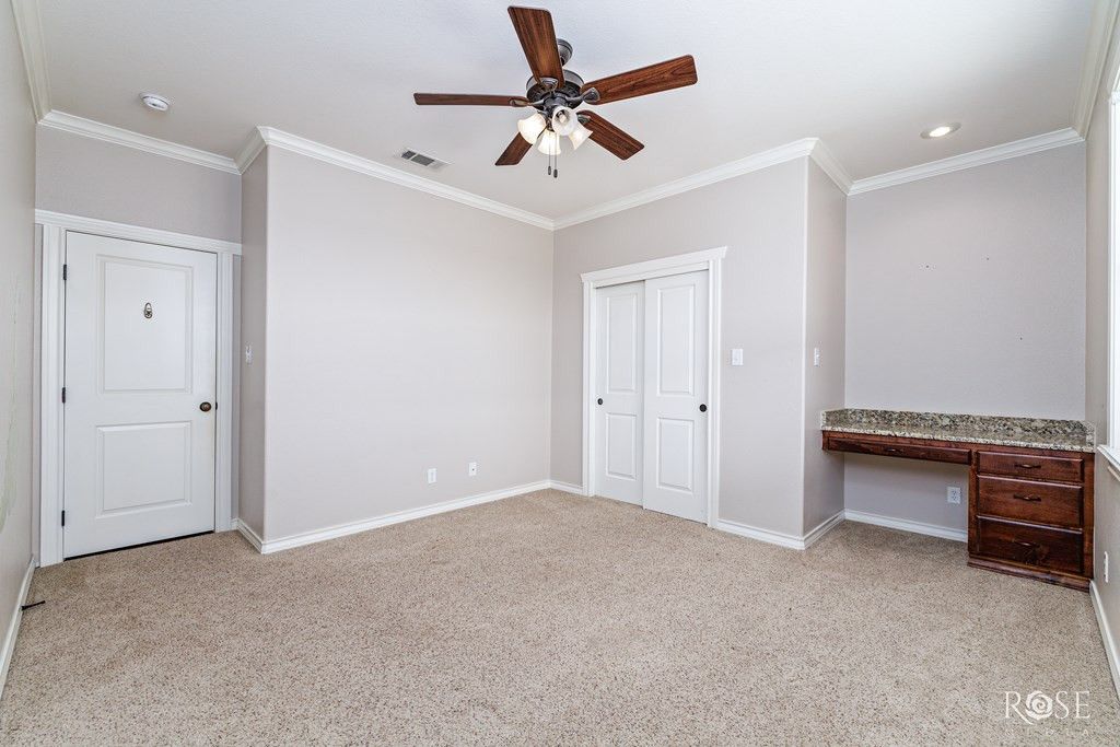 Image 26 of property listing at 705 W Ratliff Road, San Angelo, TX 76904