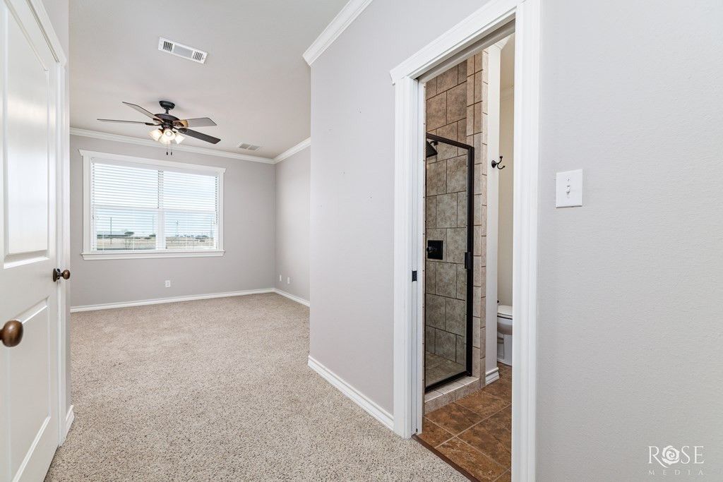 Image 27 of property listing at 705 W Ratliff Road, San Angelo, TX 76904