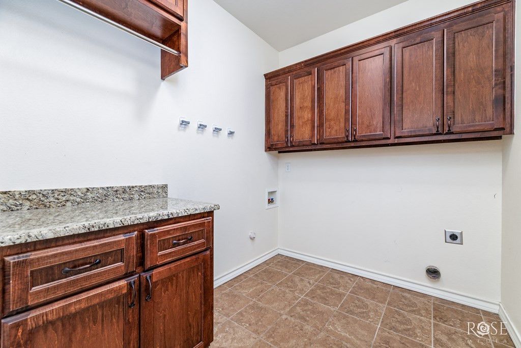 Image 30 of property listing at 705 W Ratliff Road, San Angelo, TX 76904