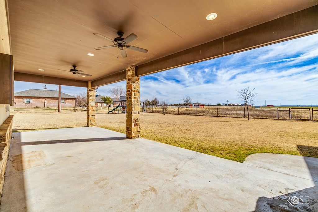 Image 31 of property listing at 705 W Ratliff Road, San Angelo, TX 76904