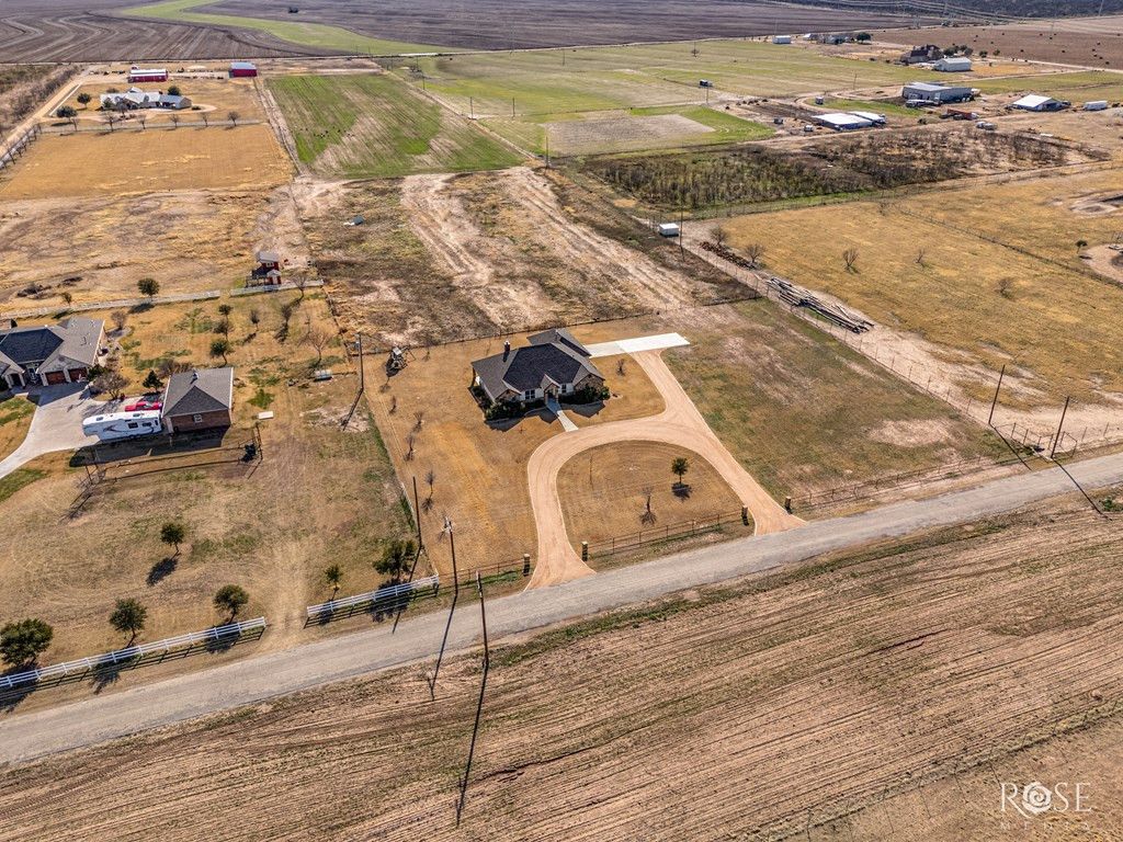 Image 43 of property listing at 705 W Ratliff Road, San Angelo, TX 76904