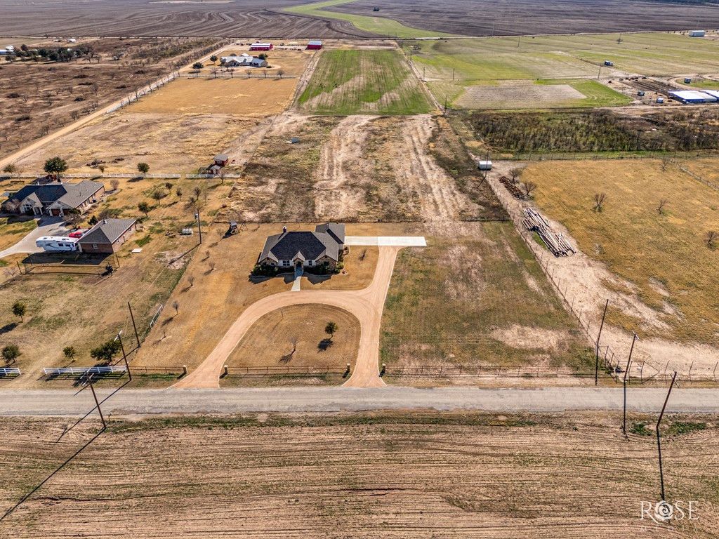 Image 44 of property listing at 705 W Ratliff Road, San Angelo, TX 76904