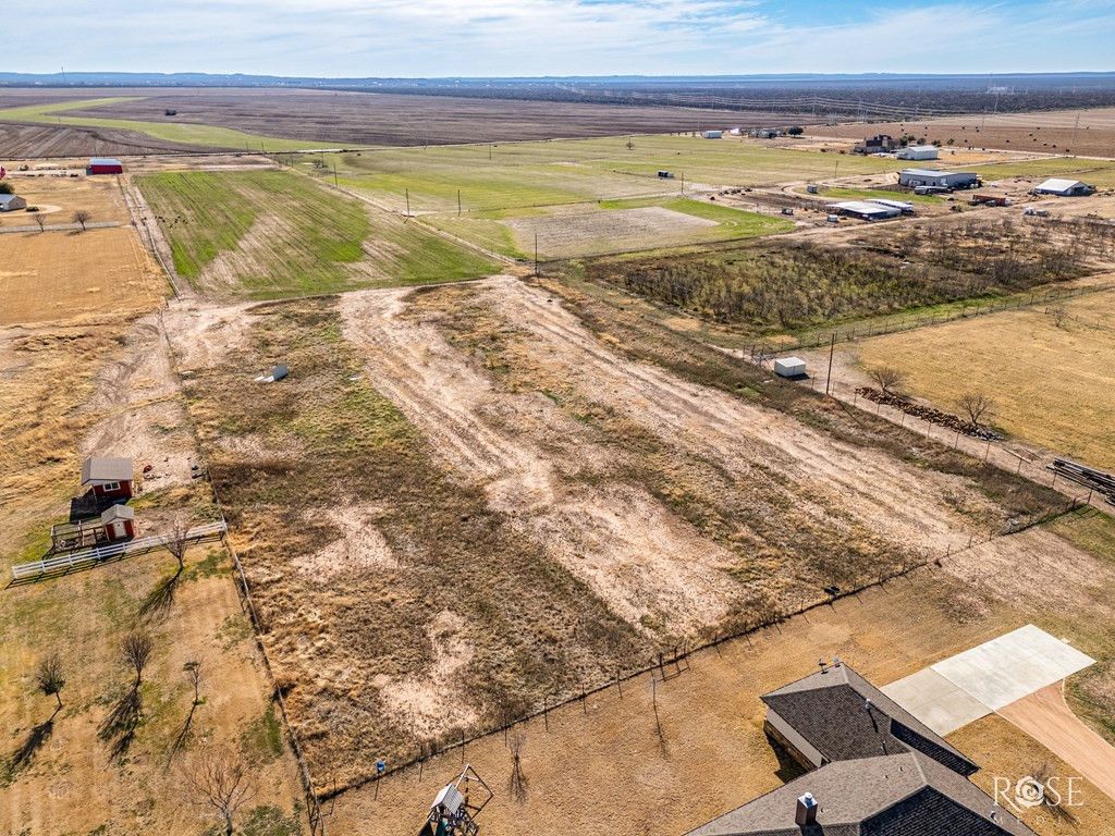 Image 50 of property listing at 705 W Ratliff Road, San Angelo, TX 76904