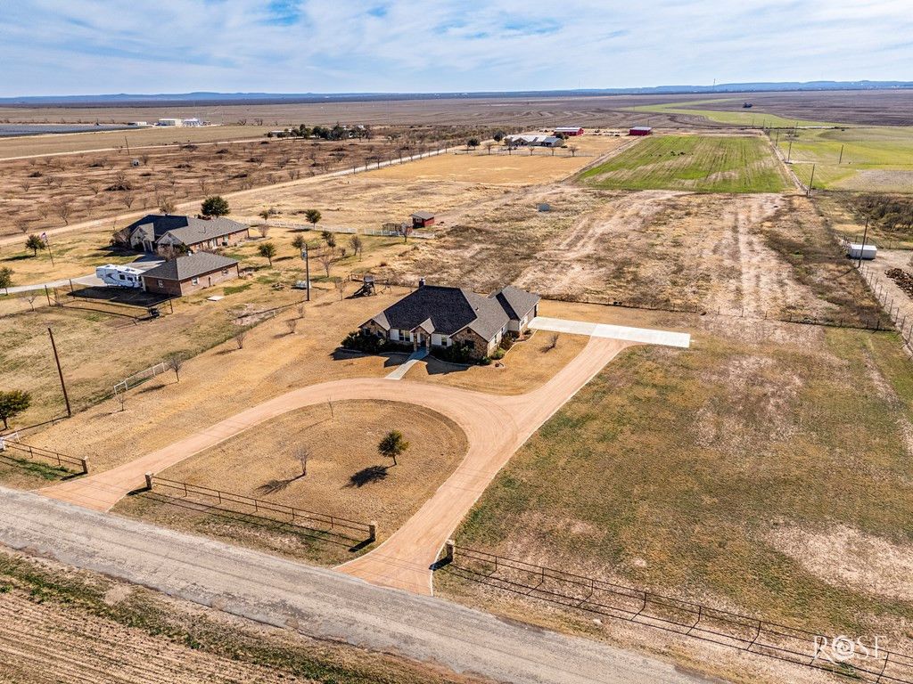 Image 52 of property listing at 705 W Ratliff Road, San Angelo, TX 76904