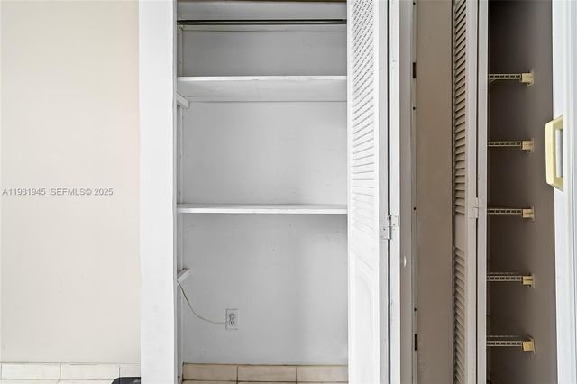 210 172nd St 533, Sunny Isles Beach, FL 33160