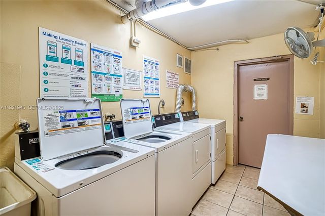 210 172nd St 533, Sunny Isles Beach, FL 33160