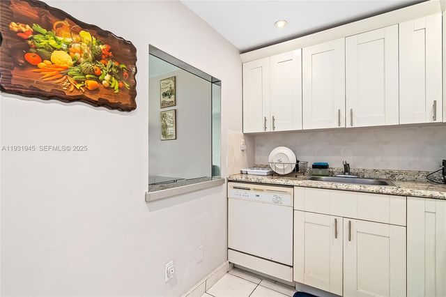 210 172nd St 533, Sunny Isles Beach, FL 33160