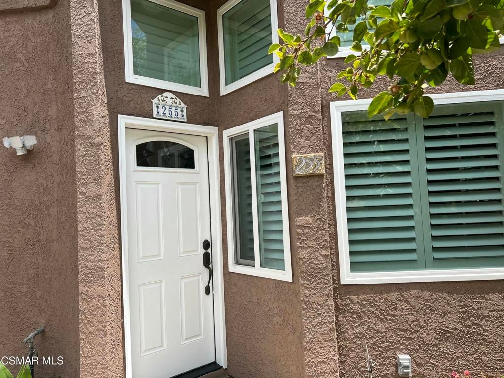 255 Skyline Drive, Thousand Oaks, CA 91362