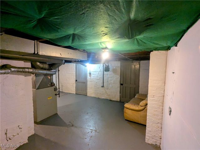 10604 Saint Mark Avenue, Cleveland, OH 44111