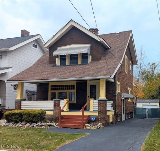 10604 Saint Mark Avenue, Cleveland, OH 44111