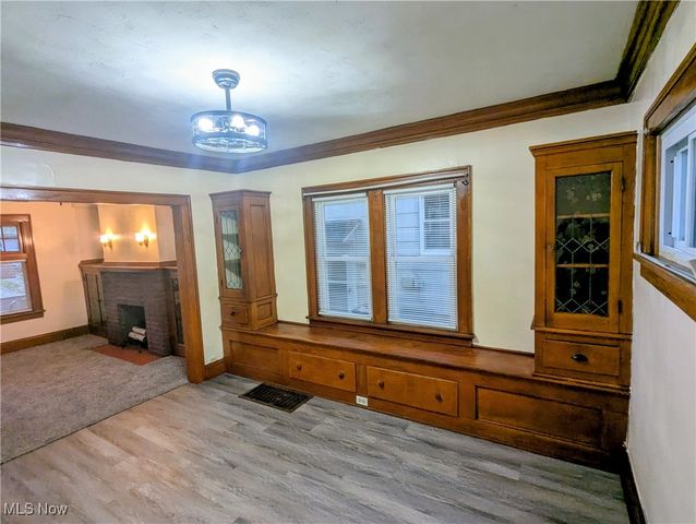 10604 Saint Mark Avenue, Cleveland, OH 44111