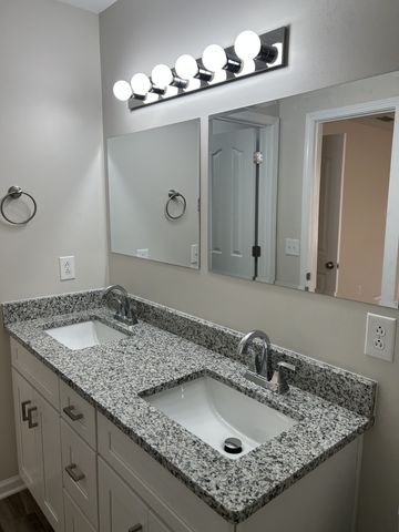 1648 Saint Andrews Dr, Murfreesboro, TN 37128