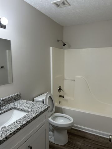1648 Saint Andrews Dr, Murfreesboro, TN 37128
