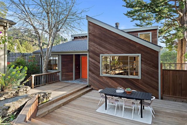 2355 Pelham Pl, Oakland, CA 94611