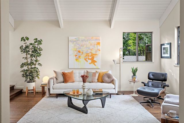 2355 Pelham Pl, Oakland, CA 94611