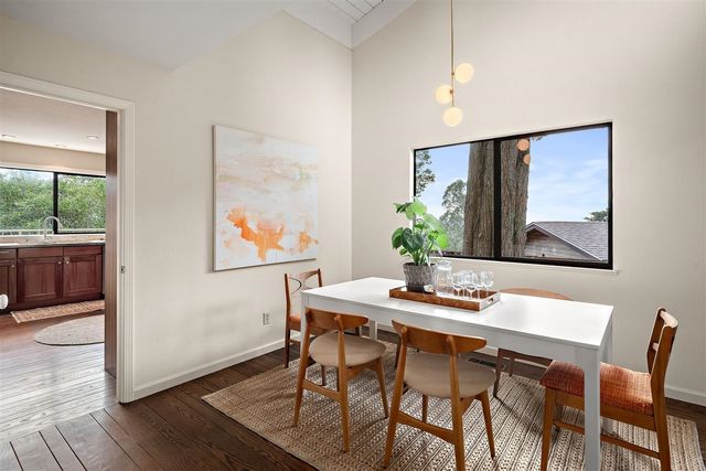 2355 Pelham Pl, Oakland, CA 94611