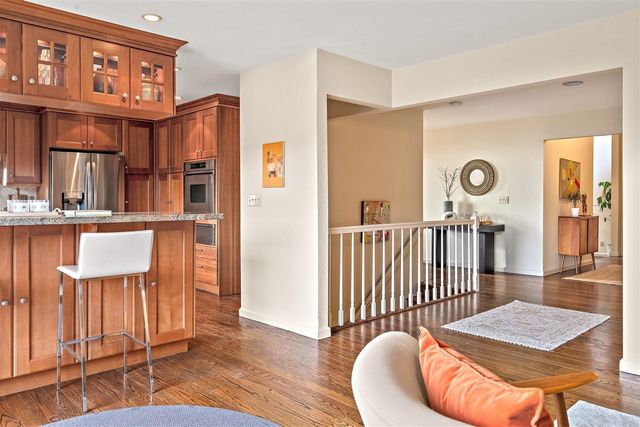 2355 Pelham Pl, Oakland, CA 94611