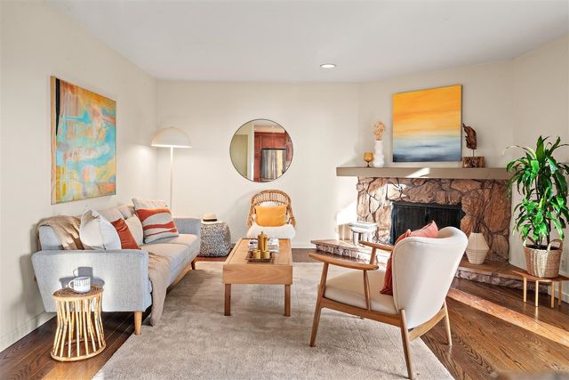 2355 Pelham Pl, Oakland, CA 94611