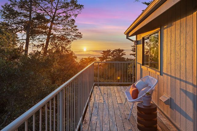 2355 Pelham Pl, Oakland, CA 94611