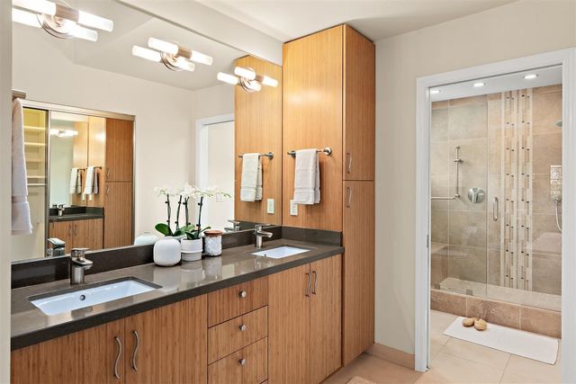 2355 Pelham Pl, Oakland, CA 94611