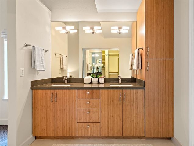 2355 Pelham Pl, Oakland, CA 94611