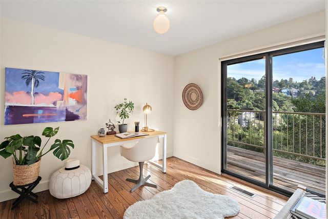 2355 Pelham Pl, Oakland, CA 94611