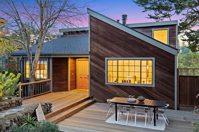 2355 Pelham Pl, Oakland, CA 94611