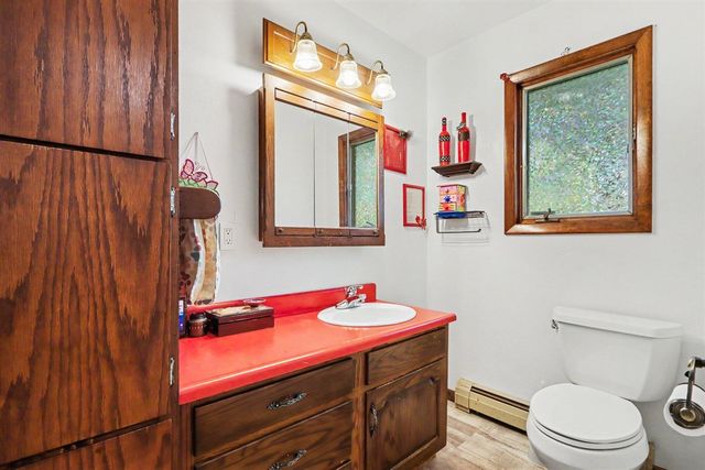 9880 N 16th Street, Plainwell, MI 49080