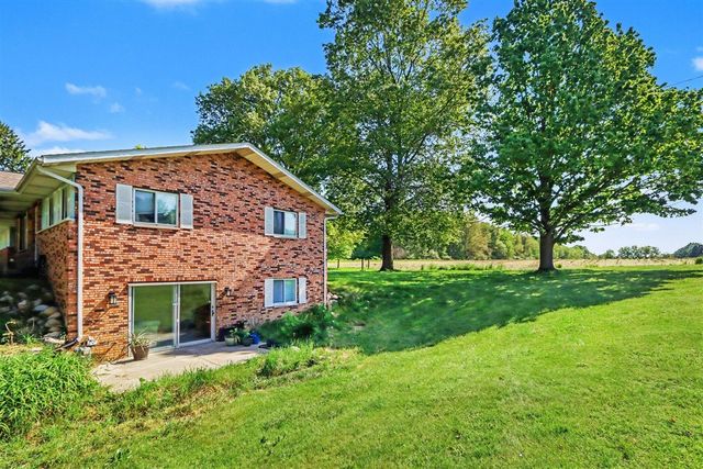 9880 N 16th Street, Plainwell, MI 49080