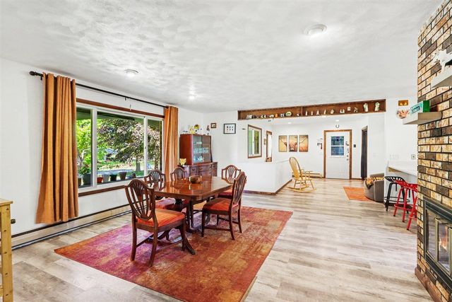 9880 N 16th Street, Plainwell, MI 49080