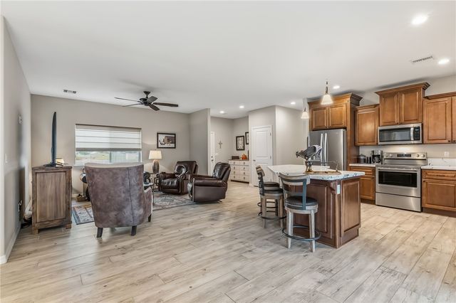 2194 E Via Lucio, Fort Mohave, AZ 86426