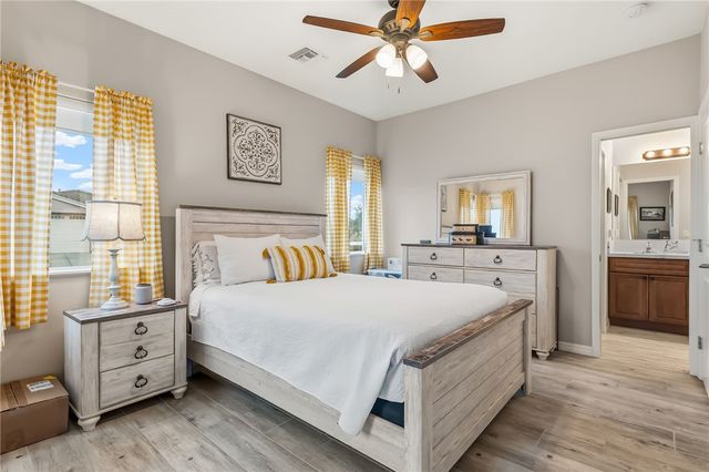 2194 E Via Lucio, Fort Mohave, AZ 86426